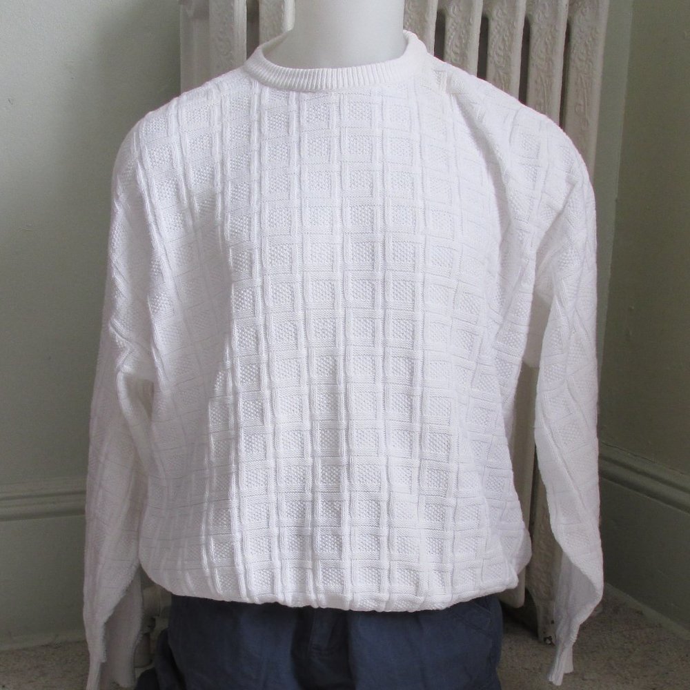 Vintage 90s Men's Sweater by Claiborne